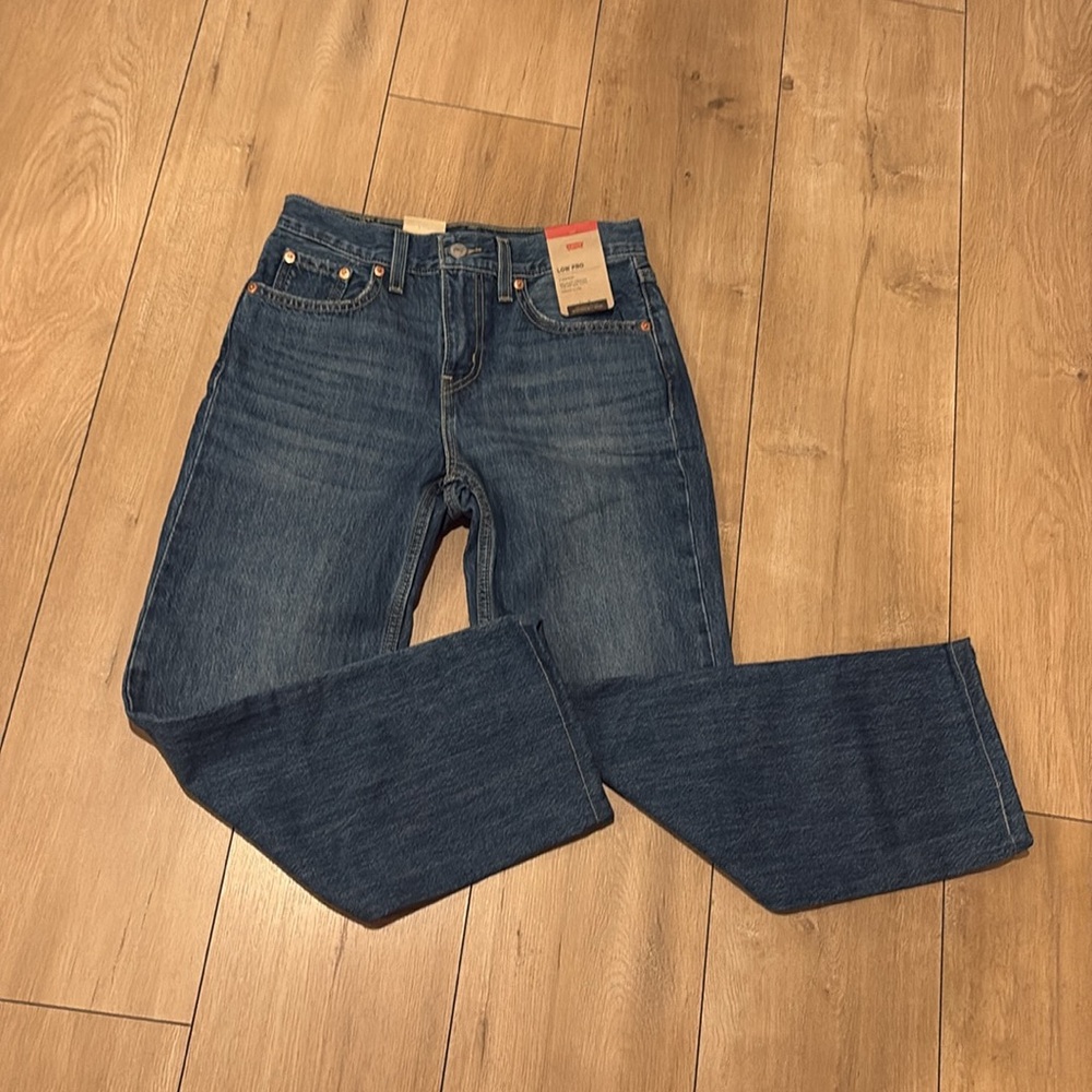 Livi’s Jeans Women’s Low Pro Size 24